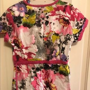 Women's Koi Scrub Top Size XS.
